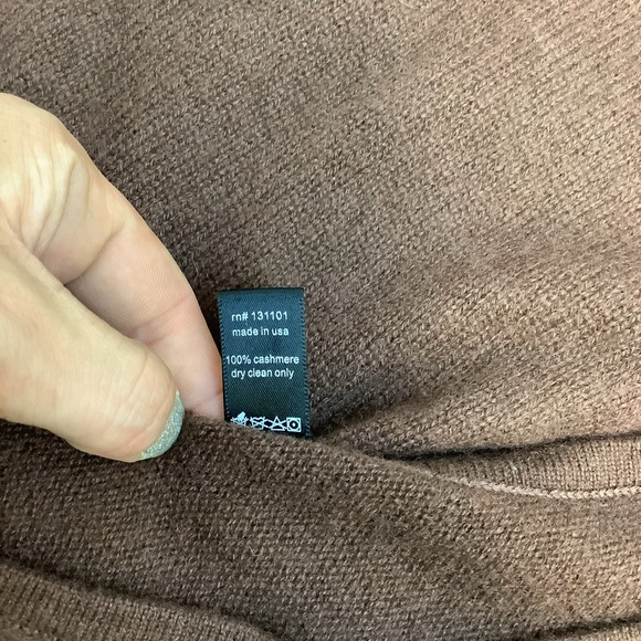 Beryll “Brown Cashmere Poncho” - Picture 7 of 10